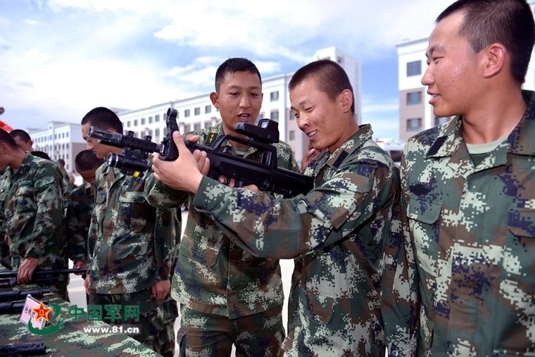 范仲淹写一首相思名篇，李清照模仿最后三句，结果造就了传世经典 